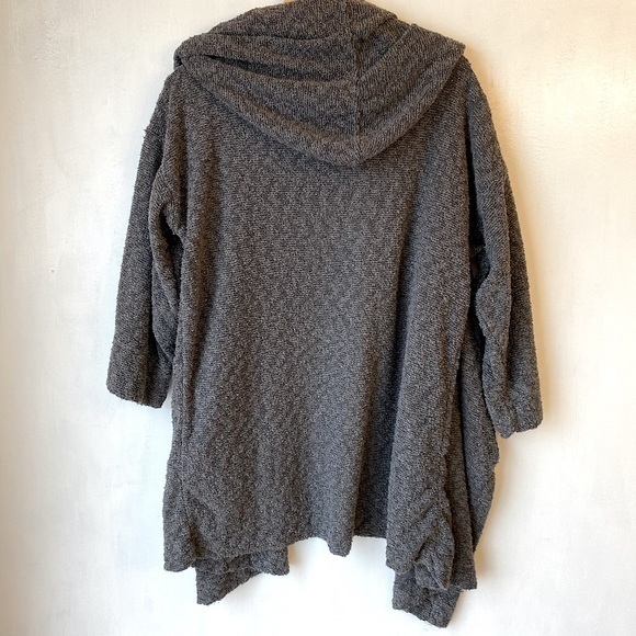 *SOLD* Anthropologie Saturday Sunday Gray Metallic Oversized Cardigan Size XS/S - Picture 5 of 8